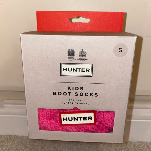 Hunter Other - LIKE NEW IN BOX - Hunter Kids Tall Cable Knit Socks - Ion Pink - Size S(8-10)